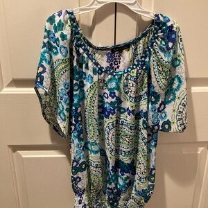 Violet & Claire Blue Graphic Ruched Blouse